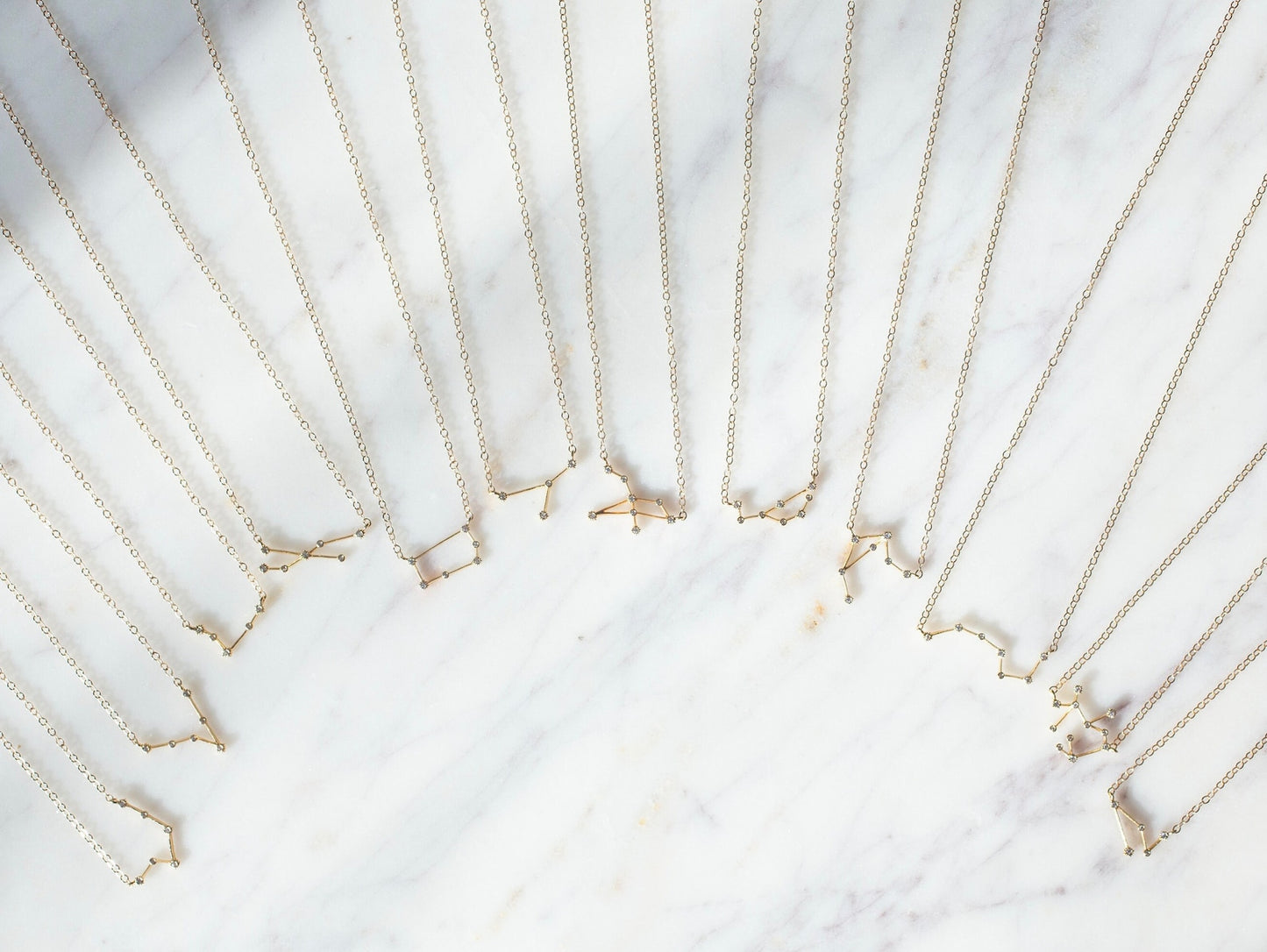 dainty gold necklace