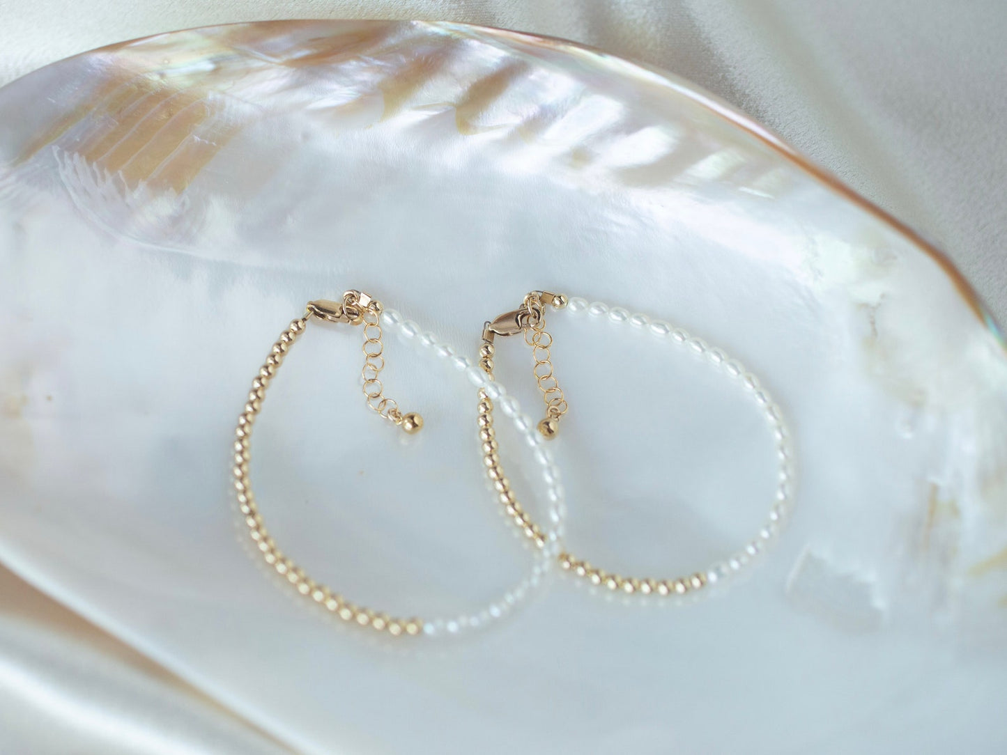 gold pearl bracelet