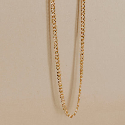 Nora Necklace With Gold
