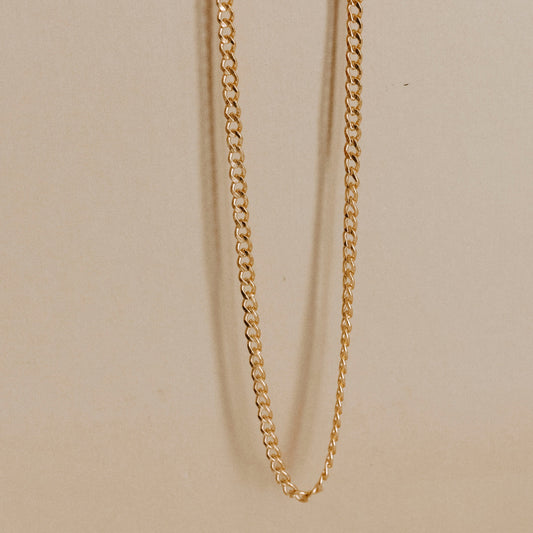 Nora Necklace With Gold