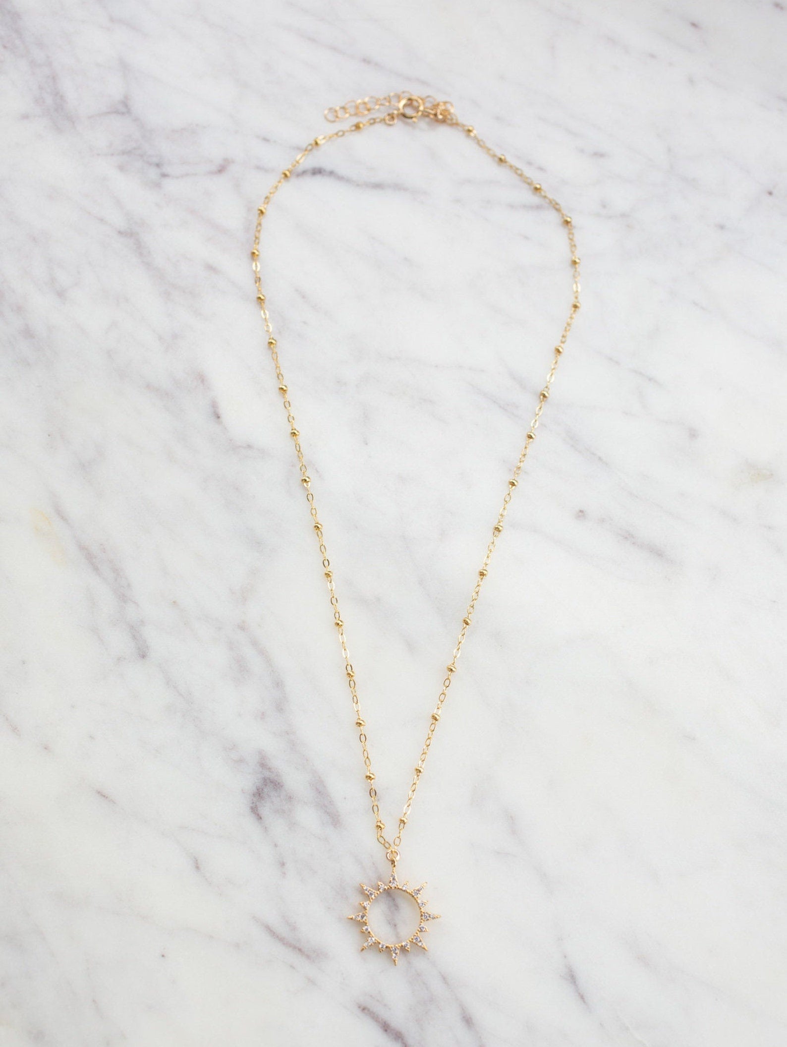 Shining Sun Necklace With Gold 