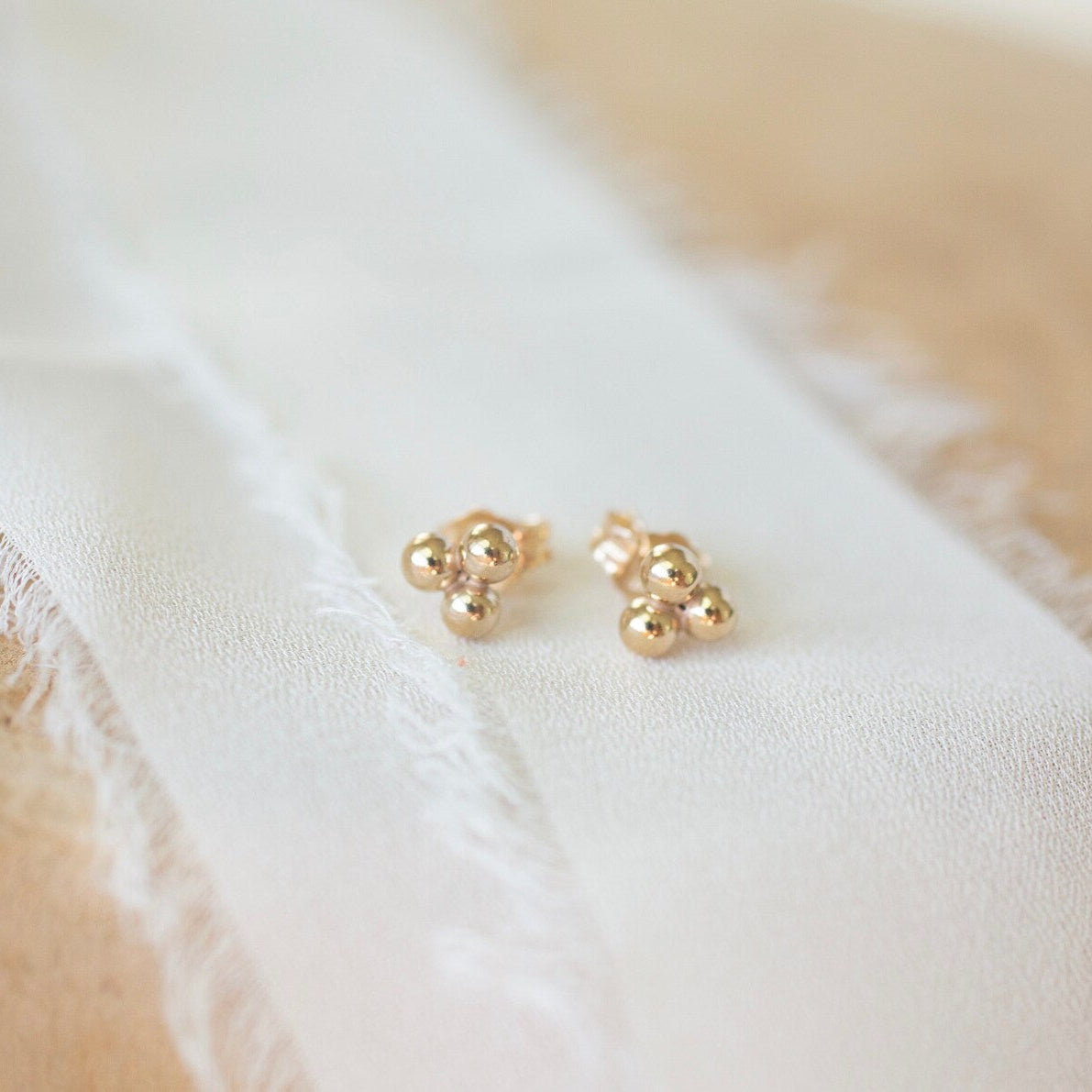 minimalist gold studs