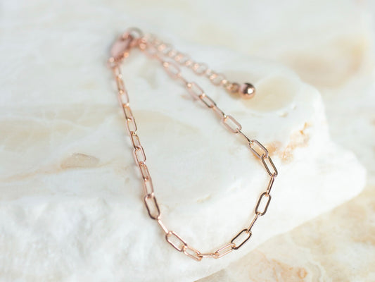 gold paperclip bracelet